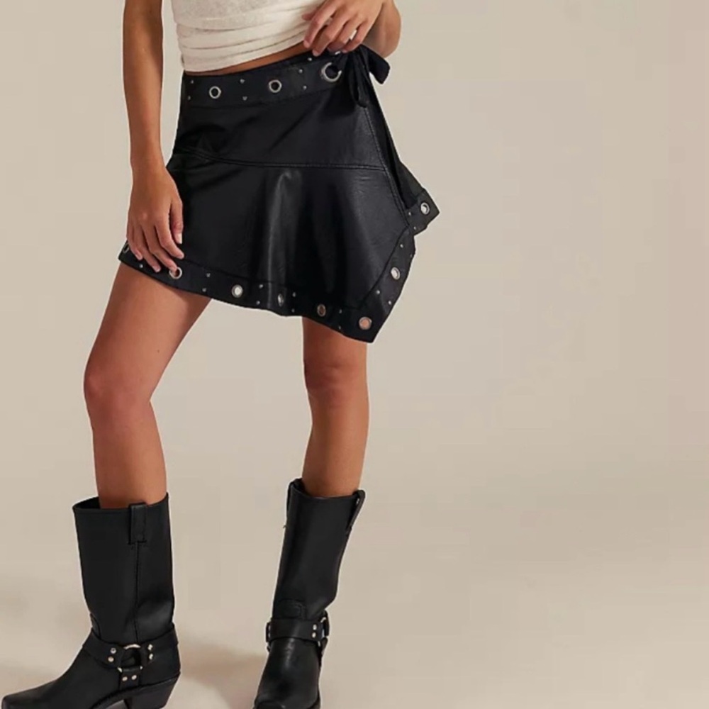 Free People We The Free Cassis Vegan Leather Wrap Skirt Size 16